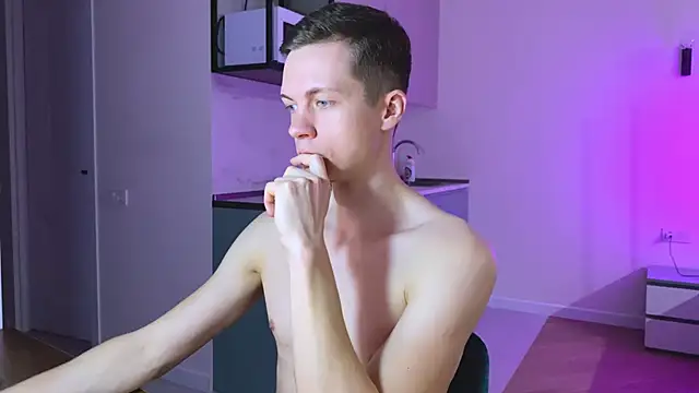 max shy online show from 3, 3, 2025