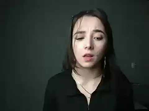 Eva Gloryy online show from 6, 3, 2025