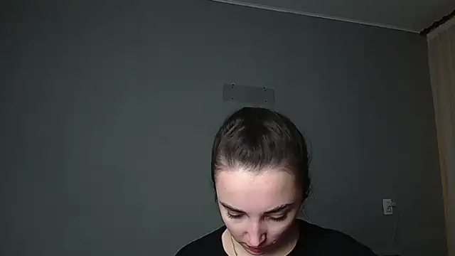 Eva Gloryy online show from 3, 4, 2026