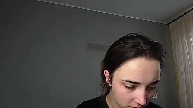 Eva Gloryy online show from 15, 4, 2026