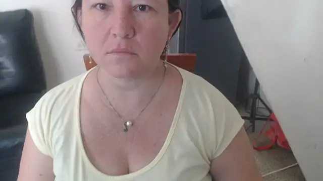 Yohis Kiut25 online show from 7, 10, 2025