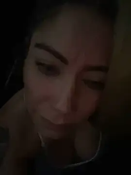 viktoria davis  online show from 4, 3, 2025