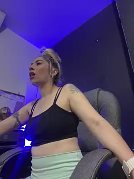 viktoria davis  online show from 23, 3, 2025