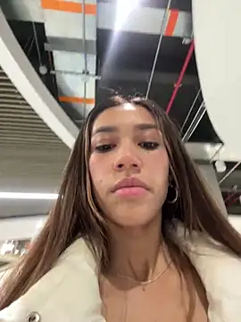 zoe storm online show from 22, 2, 2025