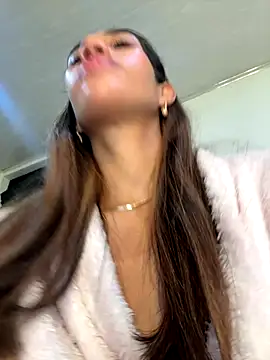 zoe storm online show from 28, 9, 2025