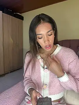 zoe storm online show from 20, 4, 2026