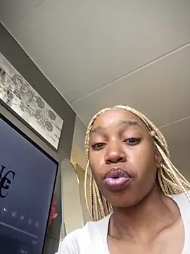 Snapshot of Go_Meg chatting on 7, 10, 2025 Go Meg online show from 7, 10, 2025