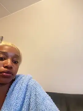 Snapshot of Go_Meg chatting on 4, 11, 2025 Go Meg online show from 4, 11, 2025