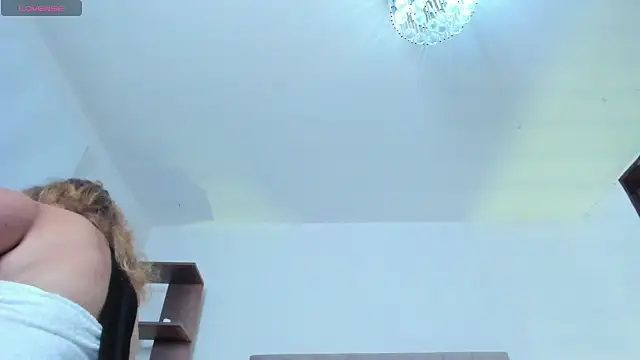 Dayana  Ospina online show from 1, 2, 2025