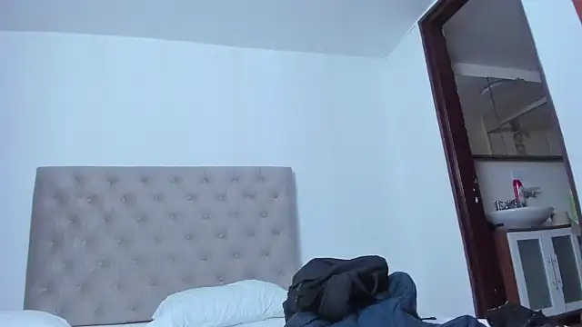 Dayana  Ospina online show from 2, 3, 2025