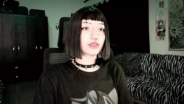 roxy toxic online show from 24, 2, 2026