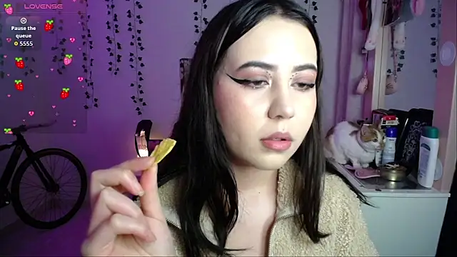 Snapshot of _codeline chatting on 23, 12, 2025 codeline online show from 23, 12, 2025