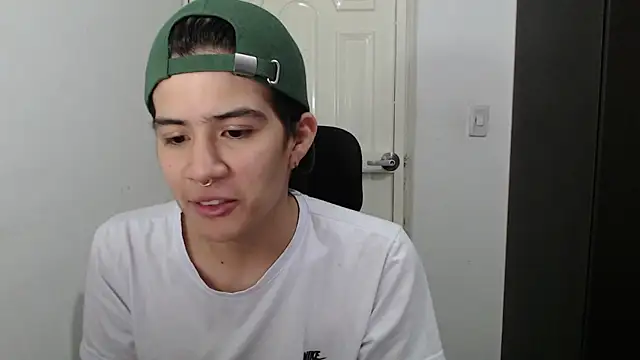 Snapshot of Dha_lia0 chatting on 23, 1, 2025 Dha lia0 online show from 23, 1, 2025