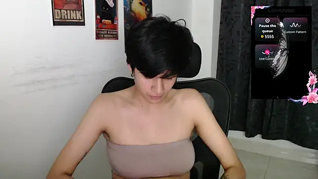 Snapshot of Dha_lia0 chatting on 4, 10, 2025 Dha lia0 online show from 4, 10, 2025