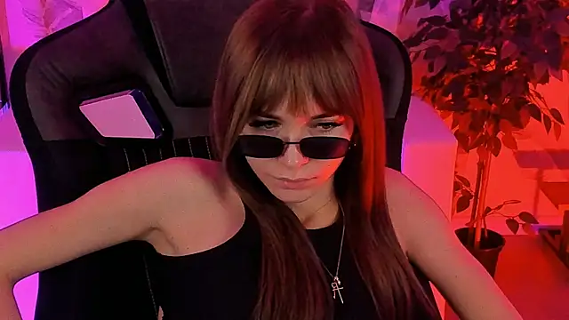 DakotaaJohnnson online show from 26, 1, 2025