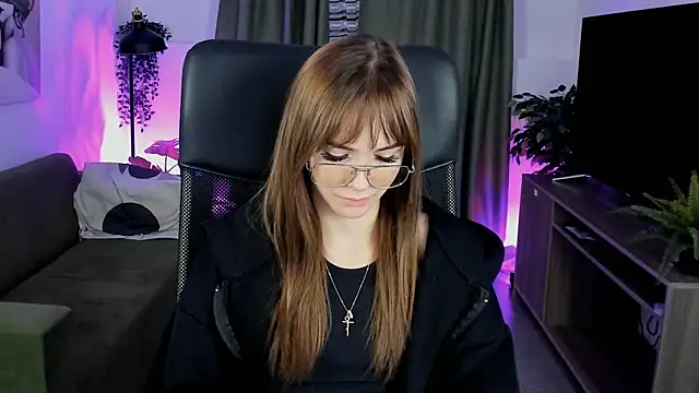 DakotaaJohnnson online show from 27, 1, 2025