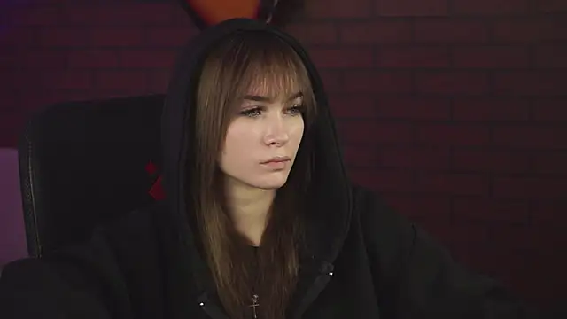 DakotaaJohnnson online show from 5, 2, 2025