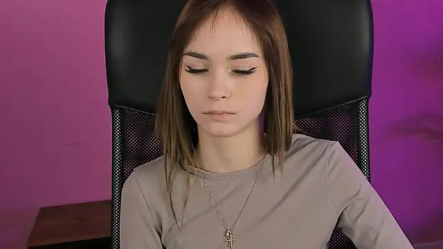 DakotaaJohnnson online show from 12, 2, 2025