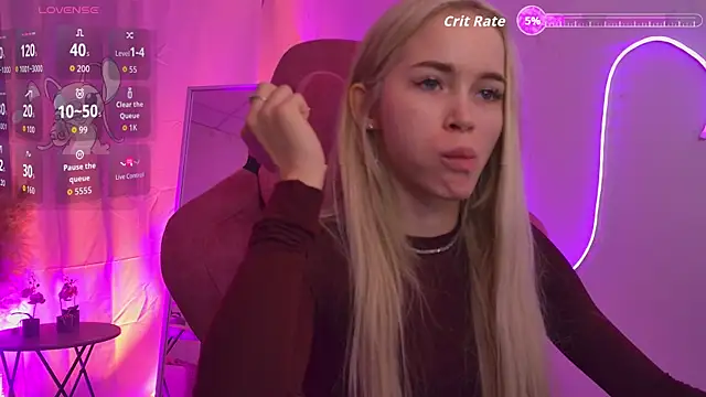 DakotaaJohnnson online show from 18, 12, 2025