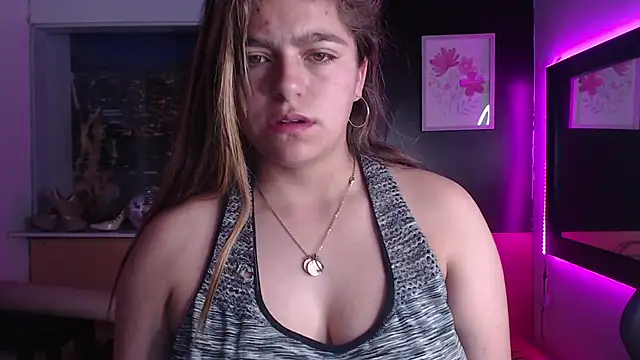 Kitten Cam online show from 4, 10, 2025