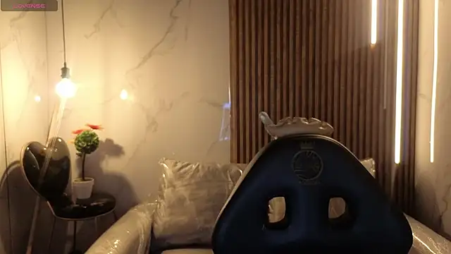 Kitten Cam online show from 18, 4, 2026