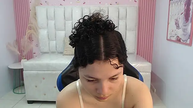 shalon diaz s online show from 4, 11, 2025