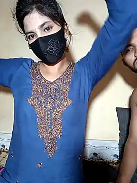 Hot couple 1 online show from 23, 10, 2025