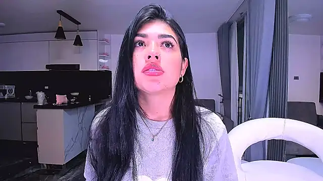 Snapshot of 1lubonnie chatting on 14, 5, 2026 1lubonnie online show from 14, 5, 2026