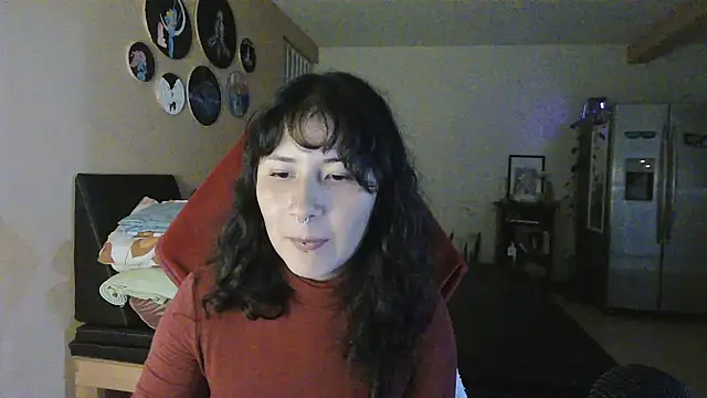 Snapshot of GinnyDelice chatting on 17, 10, 2025 GinnyDelice online show from 17, 10, 2025