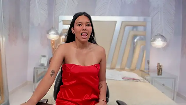 LIA SWAN  online show from 6, 2, 2025