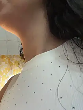 Snapshot of majdolin78 chatting on 31, 10, 2025 majdolin78 online show from 31, 10, 2025