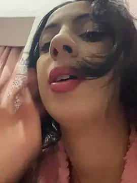 Snapshot of majdolin78 chatting on 17, 1, 2026 majdolin78 online show from 17, 1, 2026