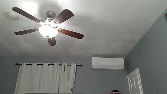 Snapshot of timefordemongirlslive chatting on 29, 3, 2026 timefordemongirlslive online show from 29, 3, 2026