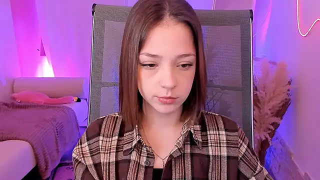 Snapshot of PamBeesly chatting on 16, 12, 2025 PamBeesly online show from 16, 12, 2025