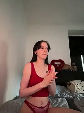 Ciara2004 online show from 12, 4, 2026