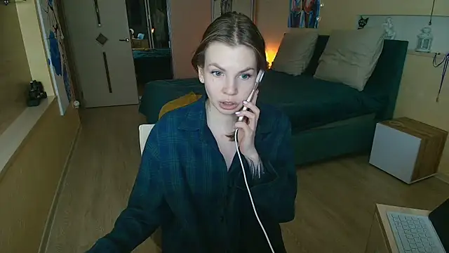 Snapshot of ReginaSparkle chatting on 24, 10, 2025 ReginaSparkle online show from 24, 10, 2025