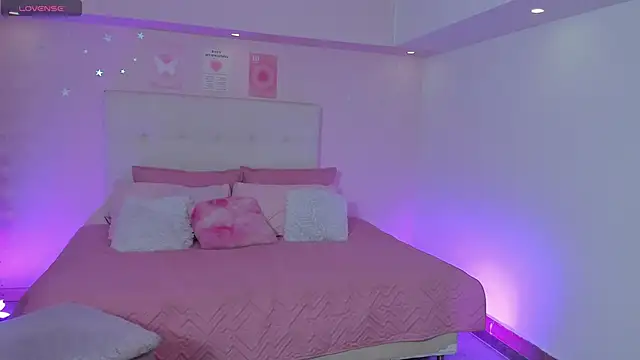 Snapshot of ScarlettDreamss7 chatting on 2, 11, 2025 ScarlettDreamss7 online show from 2, 11, 2025