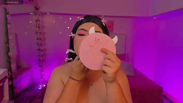 Snapshot of ScarlettDreamss7 chatting on 25, 11, 2025 ScarlettDreamss7 online show from 25, 11, 2025