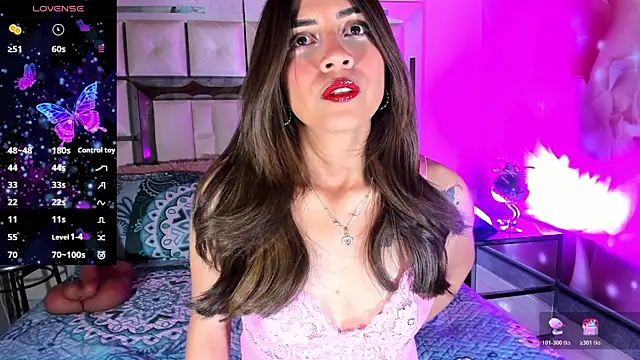 Snapshot of emili_clark chatting on 26, 11, 2025 emili clark online show from 26, 11, 2025