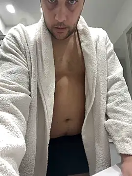 Greeneyes0820 online show from 19, 1, 2025