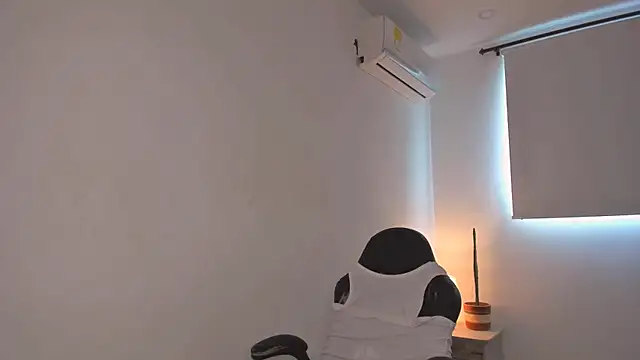 Snapshot of brithany_olson25 chatting on 18, 3, 2025 brithany olson25 online show from 18, 3, 2025