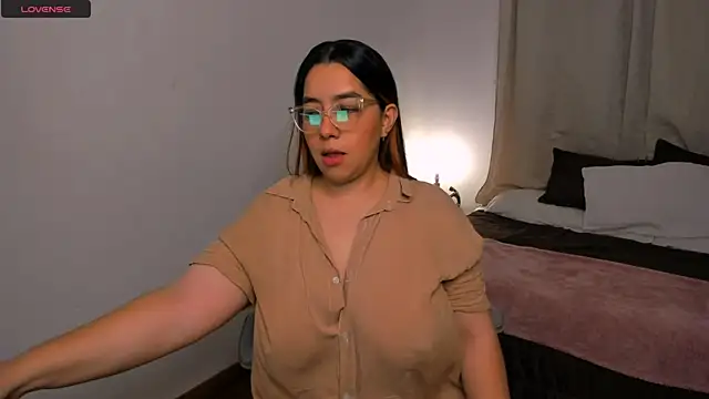 Snapshot of brithany_olson25 chatting on 28, 9, 2025 brithany olson25 online show from 28, 9, 2025