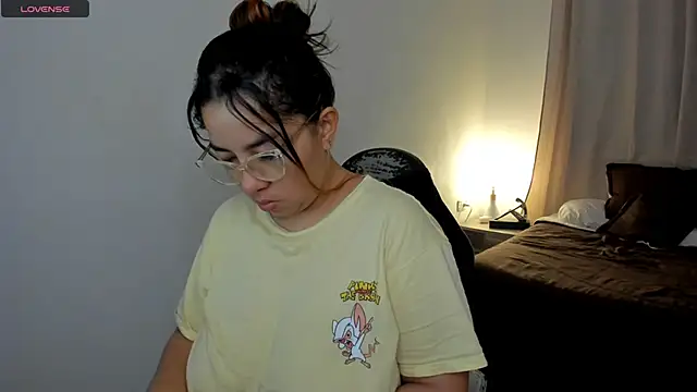 Snapshot of brithany_olson25 chatting on 30, 11, 2025 brithany olson25 online show from 30, 11, 2025