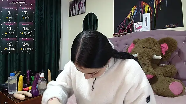 Snapshot of Emmie_Hot chatting on 23, 10, 2025 Emmie Hot online show from 23, 10, 2025