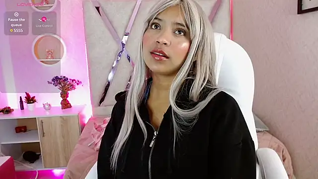 Snapshot of Sophia_waalker__1 chatting on 27, 1, 2025 Sophia waalker 1 online show from 27, 1, 2025