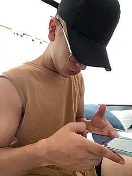 Diegosavage3 online show from 19, 9, 2025