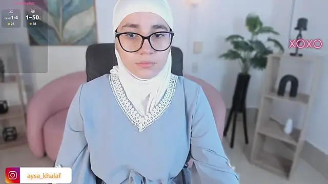 Snapshot of Ayha_khalaf chatting on 15, 10, 2025 Ayha khalaf online show from 15, 10, 2025