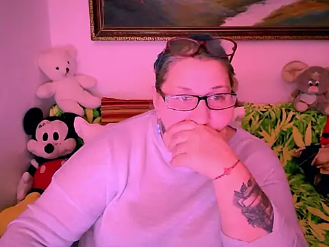 mayamayx online show from 13, 10, 2025