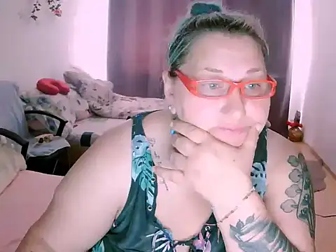 mayamayx online show from 2, 7, 2026