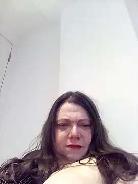 HotHornyEmmaX online show from 14, 2, 2025